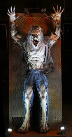 Distortions "Scare Wolf" Halloween Animatronic -Costume Types Shop scare wolf halloween animatronic 31350131654704